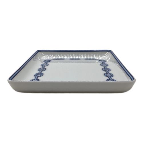 HERMES (エルメス) スクエアプレート ホワイト×ブルー 16CM シェーヌダンクル