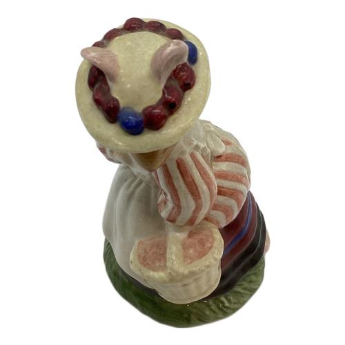 ROYAL DOULTON (ロイヤルドルトン)ブランベリーヘッジ lady　woodmouse ネズミ ブラウン×グリーン フィギュリン