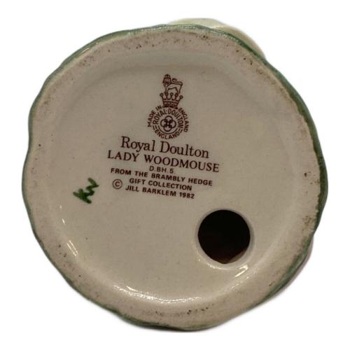 ROYAL DOULTON (ロイヤルドルトン)ブランベリーヘッジ lady　woodmouse ネズミ ブラウン×グリーン フィギュリン