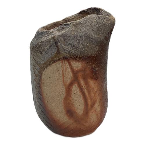 伊勢崎淳 （人間国宝） 花瓶 シリーズ： 備前ブリージングクレイ花生 307