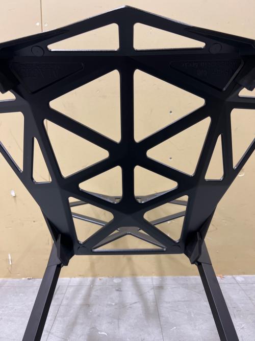 MAGIS (マジス) チェア 142 ブラック CHAIR ONE