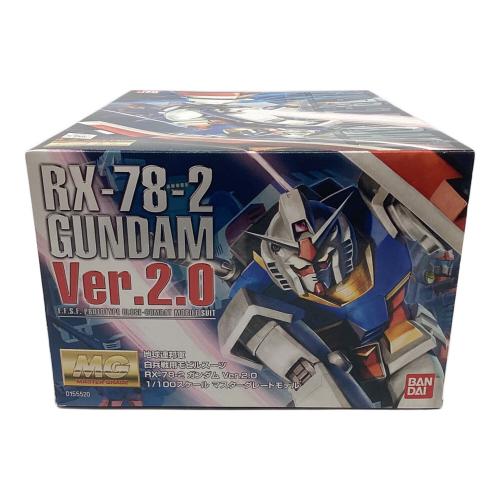 BANDAI (バンダイ) MG 1/100 RX-78-2 ガンダム Ver.2.0 ガンプラ 0155520