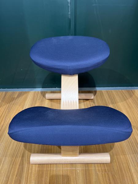 バランスチェア バランスイージー ネイビー 中古美品 balans EASY (バランスイージー) バランスチェア ネイビー｜トレファク