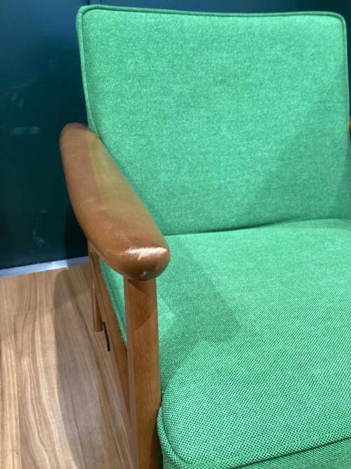 カリモク60 (カリモクロクマル) 1人掛けソファー 462 タープグリーン Kチェア