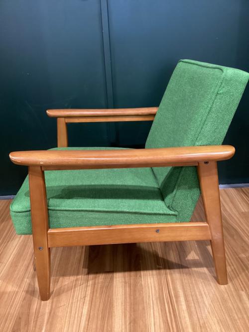 カリモク60 (カリモクロクマル) 1人掛けソファー 462 タープグリーン Kチェア