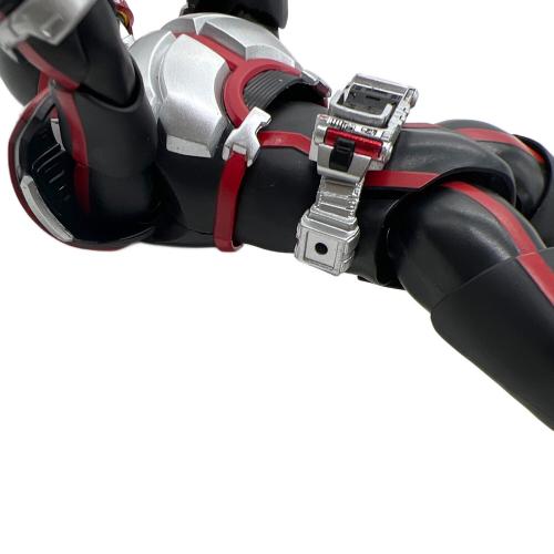 仮面ライダー555(ファイズ) (カメンライダーファイズ) S.H.Figuarts (真骨彫製法) 仮面ライダー @