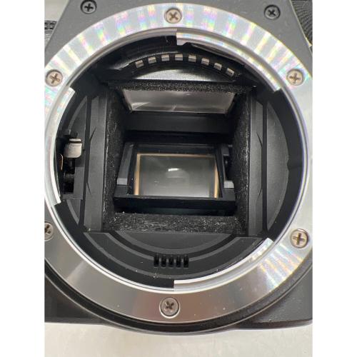 Nikon (ニコン) デジタル一眼レフカメラ D3400 レンズキット
