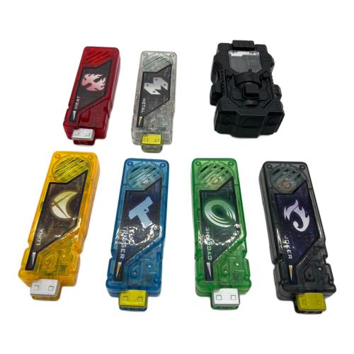 仮面ライダーW(ダブル) (カメンライダーダブル) コンプリート セレクション モディフィケーション ダブルドライバー 仮面ライダー