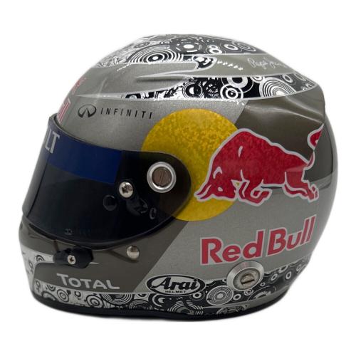 ミニヘルメット レッドブル 2010ワールドチャンピオン 1/2ヘルメット