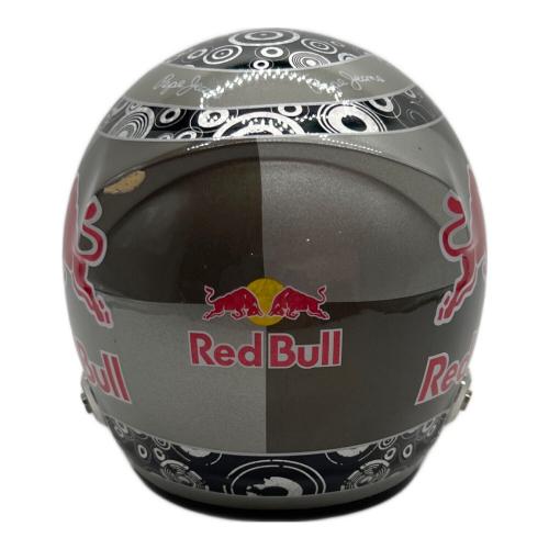 ミニヘルメット レッドブル 2010ワールドチャンピオン 1/2ヘルメット