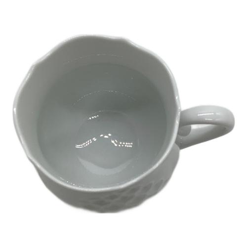 Meissen (マイセン) カップ&ソーサー ホワイトレリーフ