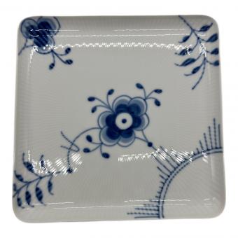 ROYAL COPENHAGEN (ロイヤル・コペンハーゲン) スクエアディッシュ ブルーフルーテッド・メガ