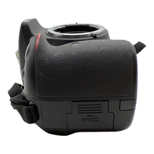 Nikon (ニコン) 一眼レフカメラ D5300