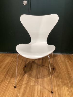 Fritz Hansen (フリッツハンセン) セブンチェア 2023年製 235 ホワイト