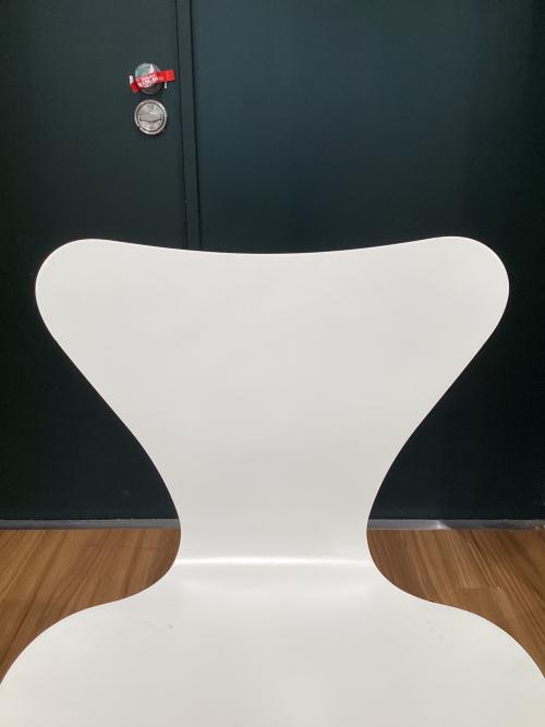 Fritz Hansen (フリッツハンセン) セブンチェア 2023年製 235 ホワイト