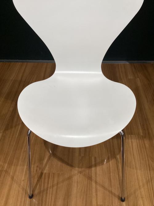 Fritz Hansen (フリッツハンセン) セブンチェア 2023年製 235 ホワイト