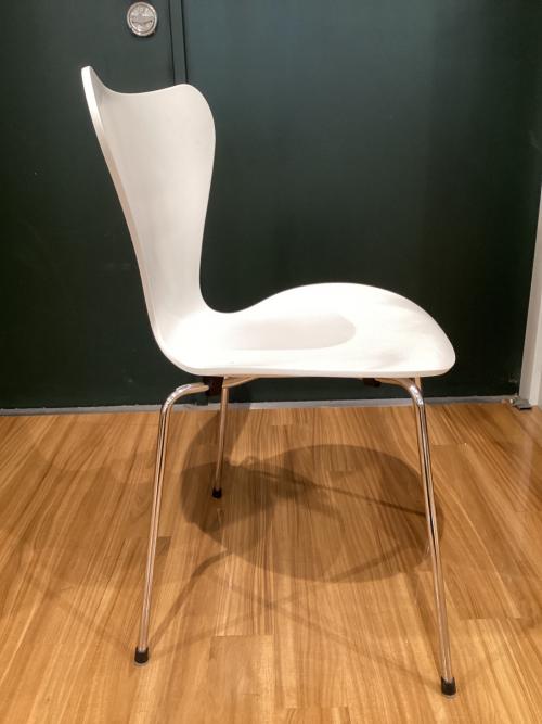 Fritz Hansen (フリッツハンセン) セブンチェア 2023年製 235 ホワイト
