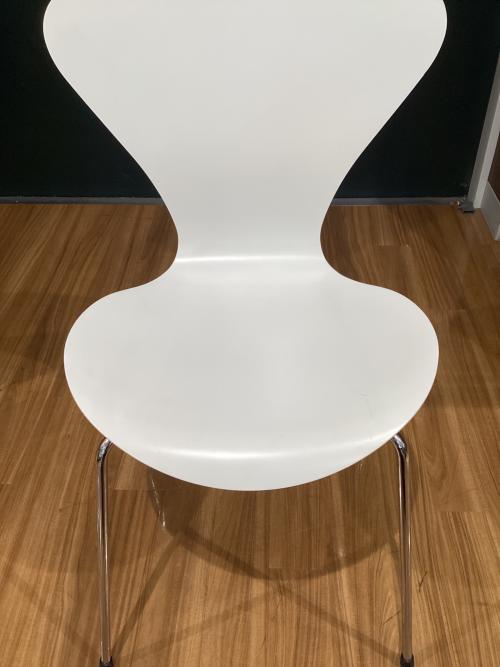 Fritz Hansen (フリッツハンセン) セブンチェア 2023年製 ホワイト