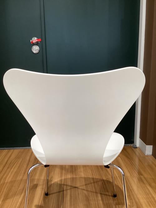 Fritz Hansen (フリッツハンセン) セブンチェア 2023年製 ホワイト