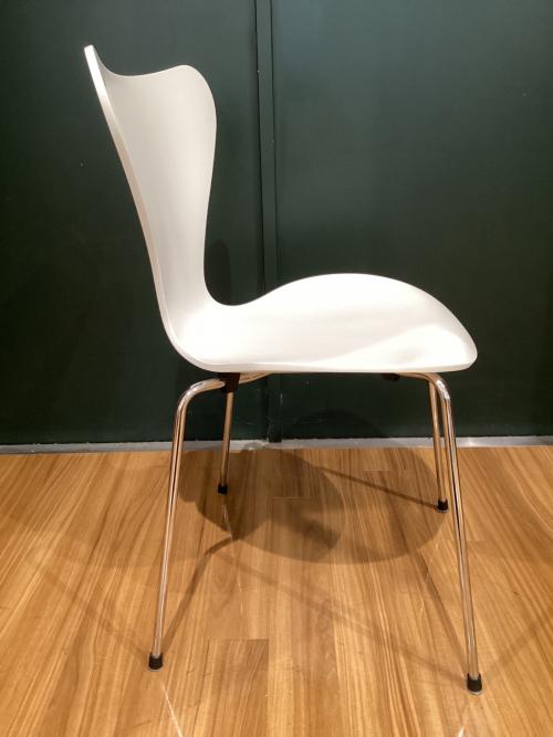 Fritz Hansen (フリッツハンセン) セブンチェア 2023年製 23 ホワイト