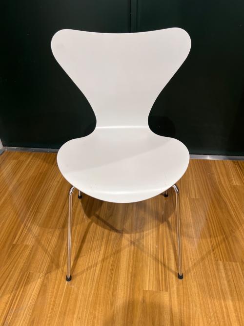 Fritz Hansen (フリッツハンセン) セブンチェア 2023年製 2 ホワイト