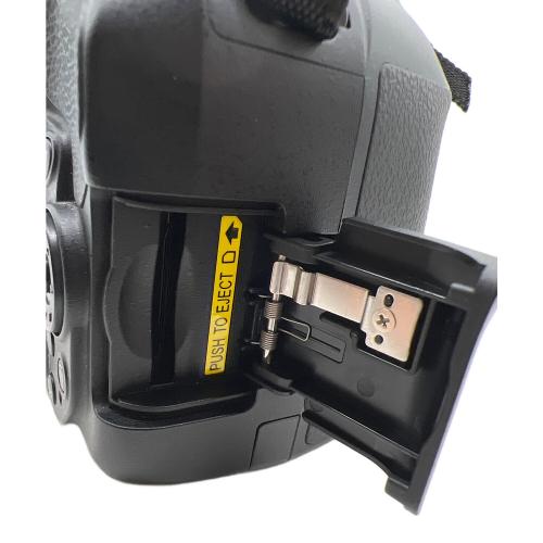 Nikon (ニコン) デジタル一眼レフカメラ D5300 レンズキット