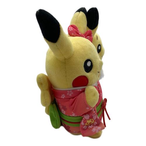 Pokemon Center (ポケモンセンター) マンスリーピカチュウ ヌイグルミ 2016お正月ペアセット ヨゴレ有 @