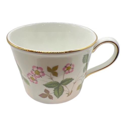Wedgwood (ウェッジウッド) カップ&ソーサー デルフィ. ワイルドストロベリー