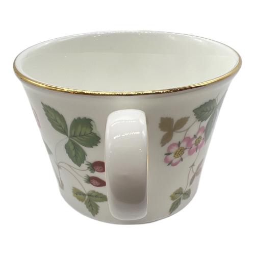 Wedgwood (ウェッジウッド) カップ&ソーサー デルフィ. ワイルドストロベリー