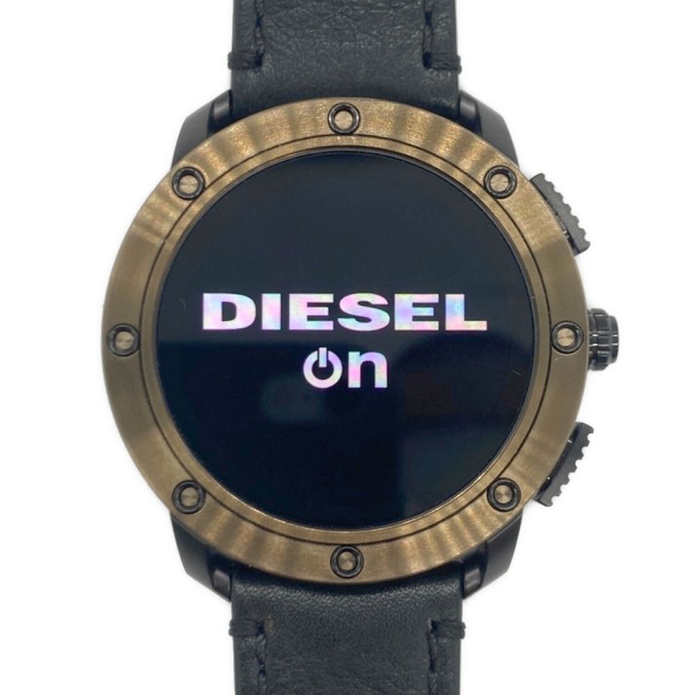 DIESEL ON タッチスクリーン スマートウォッチ - 腕時計(アナログ)