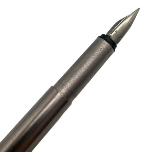 MONTBLANC (モンブラン) ステンレス スリムライン 万年筆 ※インク無し本体のみ シルバー ノブレス