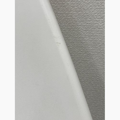 Fritz Hansen (フリッツハンセン) チェア ホワイト  ドロップチェア