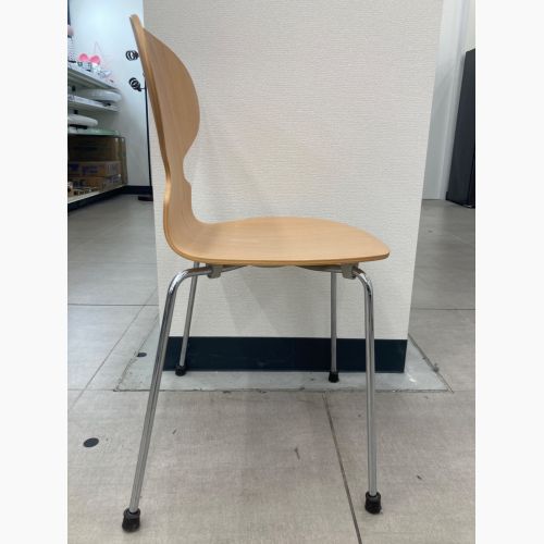 Fritz Hansen (フリッツハンセン) アントチェア ナチュラル×シルバー 111