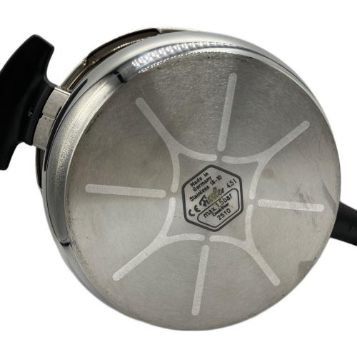 Fissler (フィスラ)ブルーポイント4.5L 圧力鍋 PSCマーク(圧力鍋)有