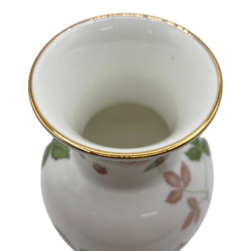 WEDGWOOD(ウェッジウッド) ワイルドストロベリー 花瓶