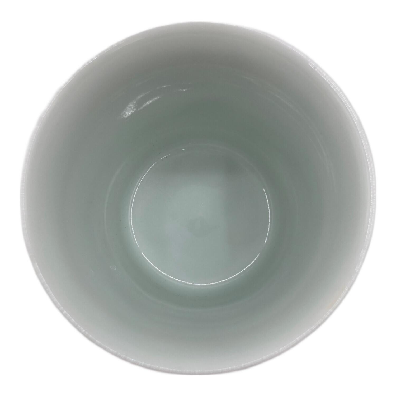 N390 十三代 今泉今右衛門 錦 桃絵 徳利 ぐい呑 酒盃 酒器揃い 計三点 共箱 今泉今右衛門 酒器の値段と価格推移は？｜12件の売買データから今泉今