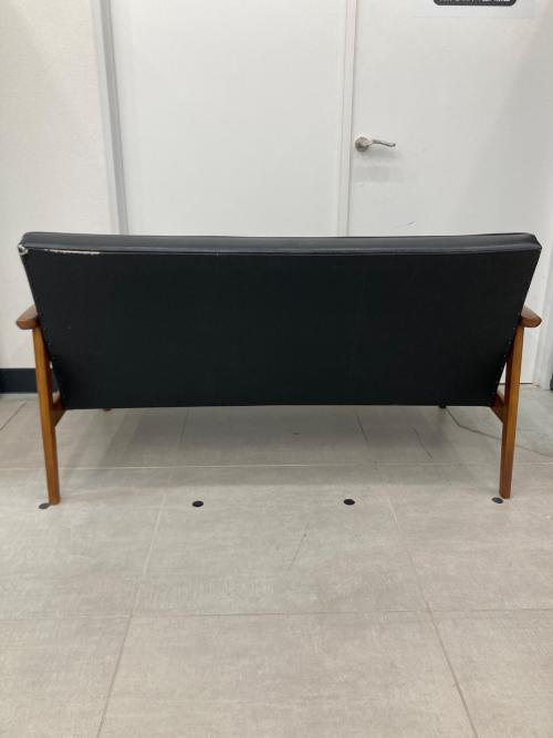 karimoku (カリモク) 2人掛けソファー ブラック×ブラウン Kチェア