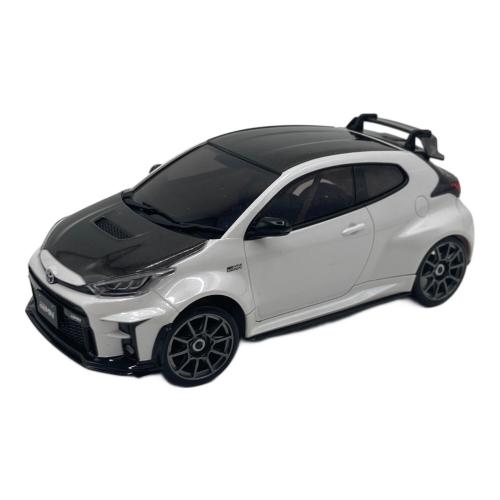 京商(キョウショウ) ミニッツAWD トヨタ GRMNヤリス サーキットパッケージ ホワイトパール 32640PW