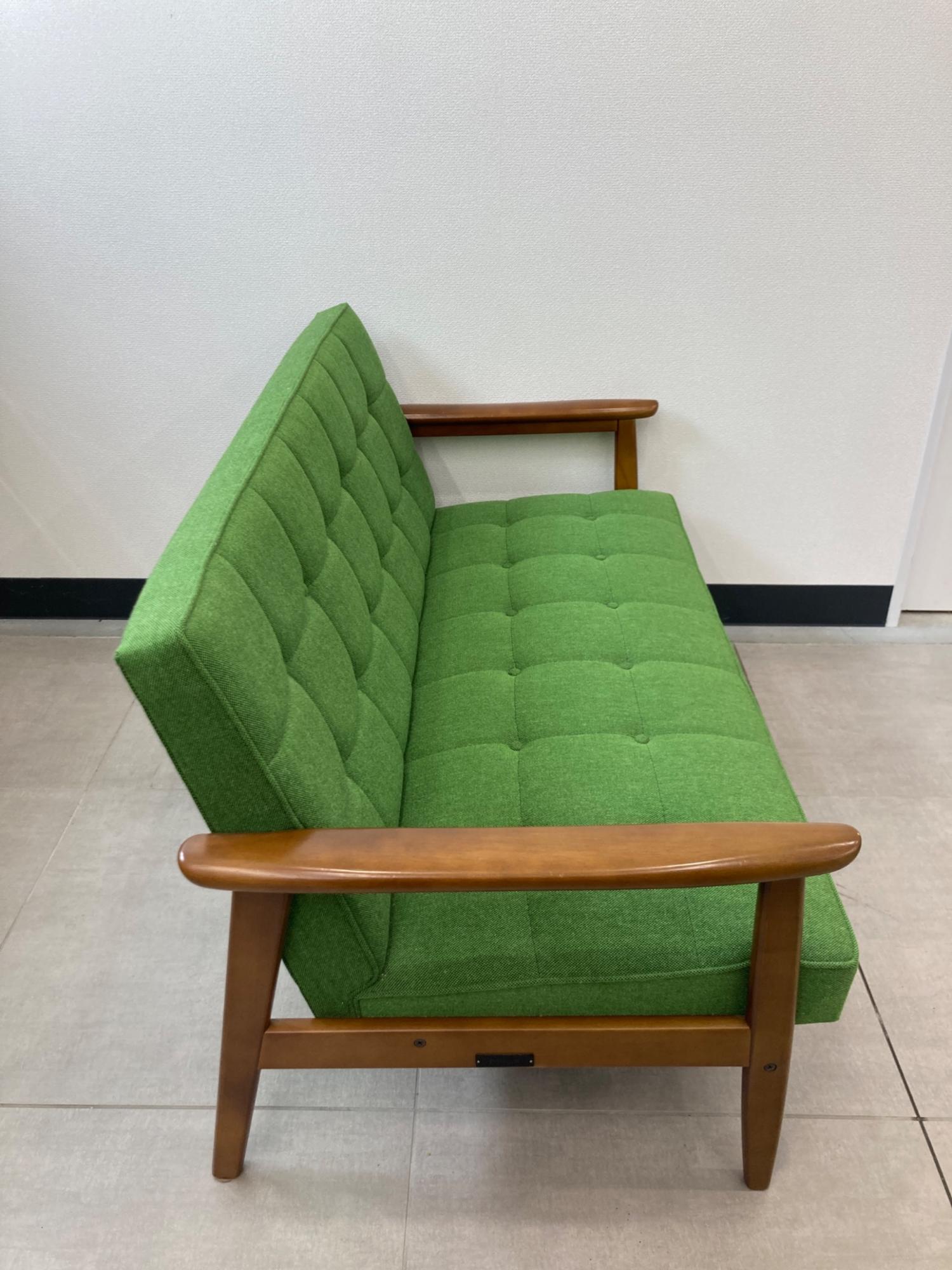 美品 カリモク60 Dチェア タープグリーン 椅子 肘掛け Kチェア1