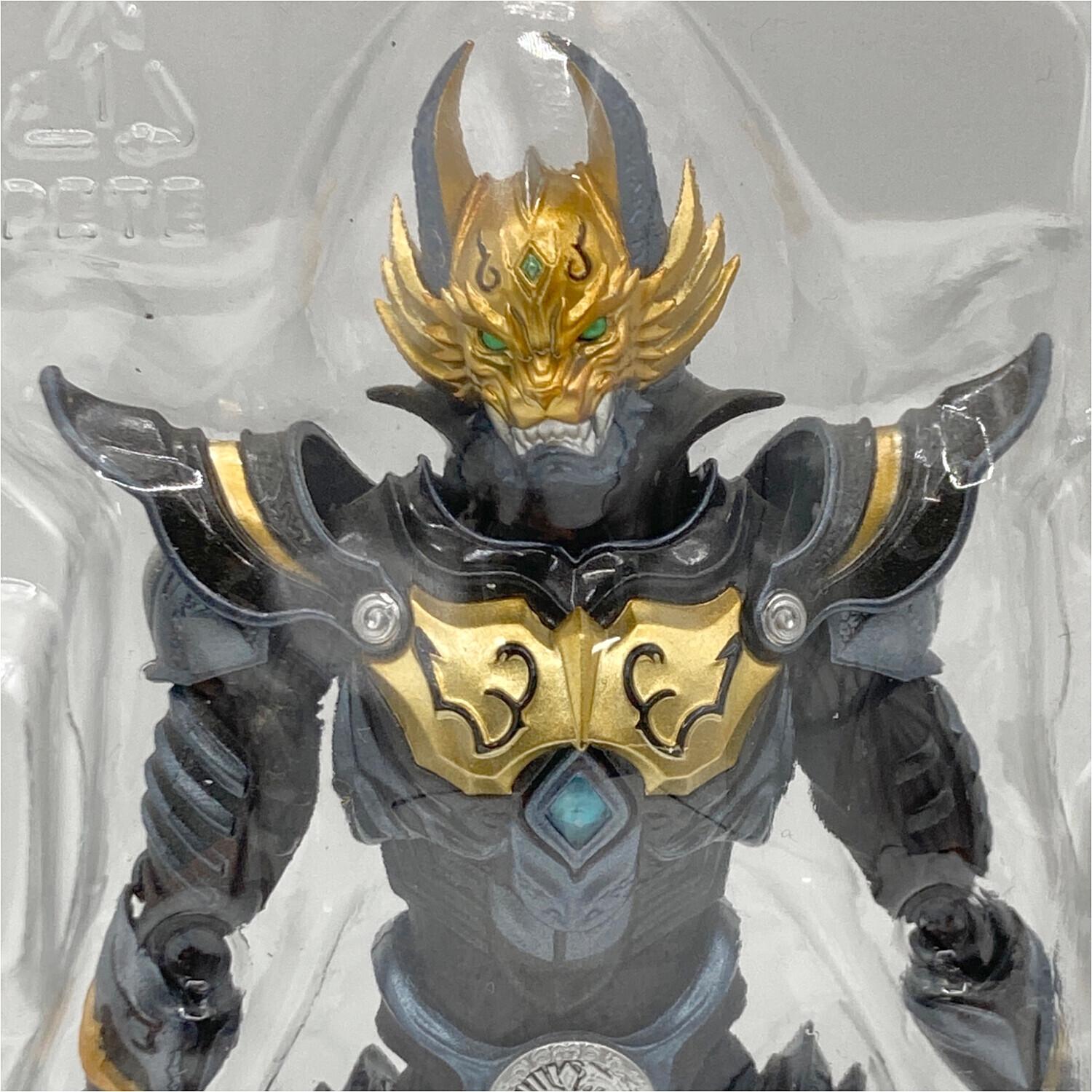 t15 未使用 GARO 黄金騎士 ガロ 流牙 Ver. BANDAI(バンダイ) S.H.Figuarts 黄金騎士 ガロ(流牙Ver.)｜トレファク