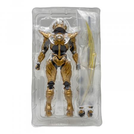 BANDAI(バンダイ) S.H.Figuarts 黄金騎士 ガロ(流牙金色Ver