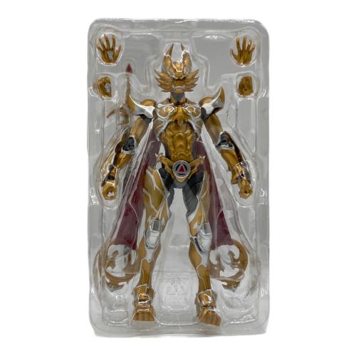BANDAI(バンダイ) S.H.Figuarts 黄金騎士 ガロ(レオン刻印Ver.)