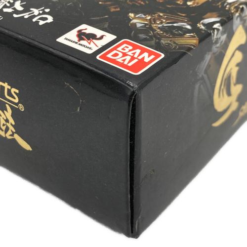 BANDAI(バンダイ) S.H.Figuarts (真骨彫製法) 黄金騎士ガロ(冴島鋼牙)