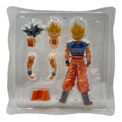 BANDAI SPIRITS(バンダイスピリッツ) 一番くじ ドラゴンボール BATTLE OF WORLD with DRAGONBALL LEGENDS A賞 超サイヤ人孫悟空 フィギュア