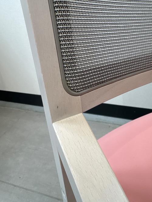 karimoku (カリモク) デスクチェア XT2401 344 ピンク×ホワイト