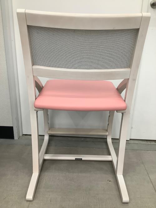 karimoku (カリモク) デスクチェア XT2401 344 ピンク×ホワイト