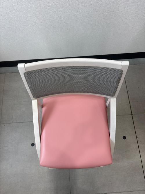 karimoku (カリモク) デスクチェア XT2401 344 ピンク×ホワイト