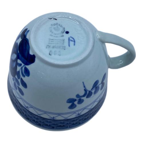 ROYAL COPENHAGEN (ロイヤル・コペンハーゲン) カップ&ソーサー トランクウェーバー