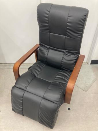 はぴねすくらぶ リクライニングチェアー ブラック×ブラウン もこもこフットレス付回転チェアDX