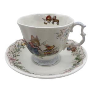 ROYAL DOULTON (ロイヤルドルトン) カップ&ソーサー ブランブリーヘッジバースデー
